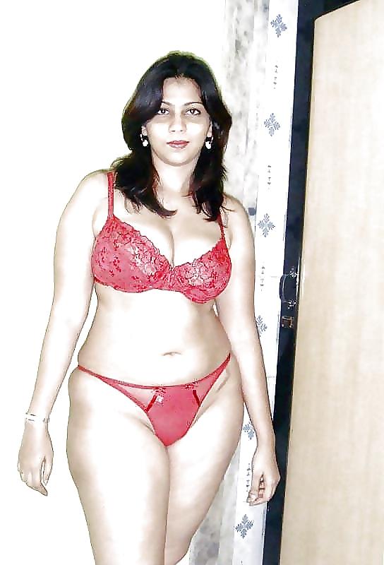 25P ASIAN BEAUTIES-I I (INDIAN & PAKISTANI)
