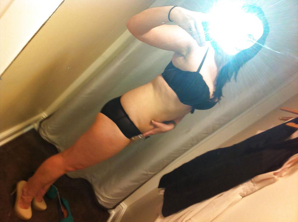 18P Kelly, British girl with perfect tits