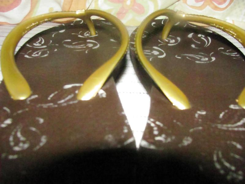 25P Havaianas foot fetish