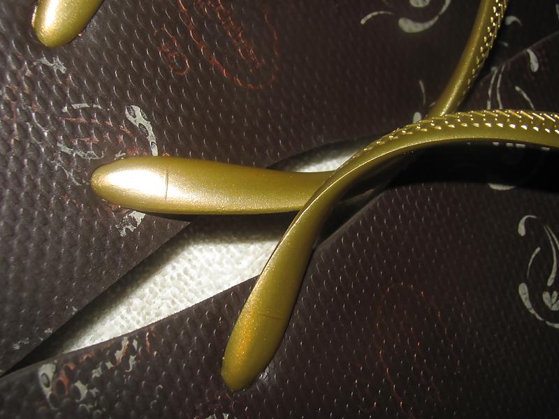 25P Havaianas foot fetish