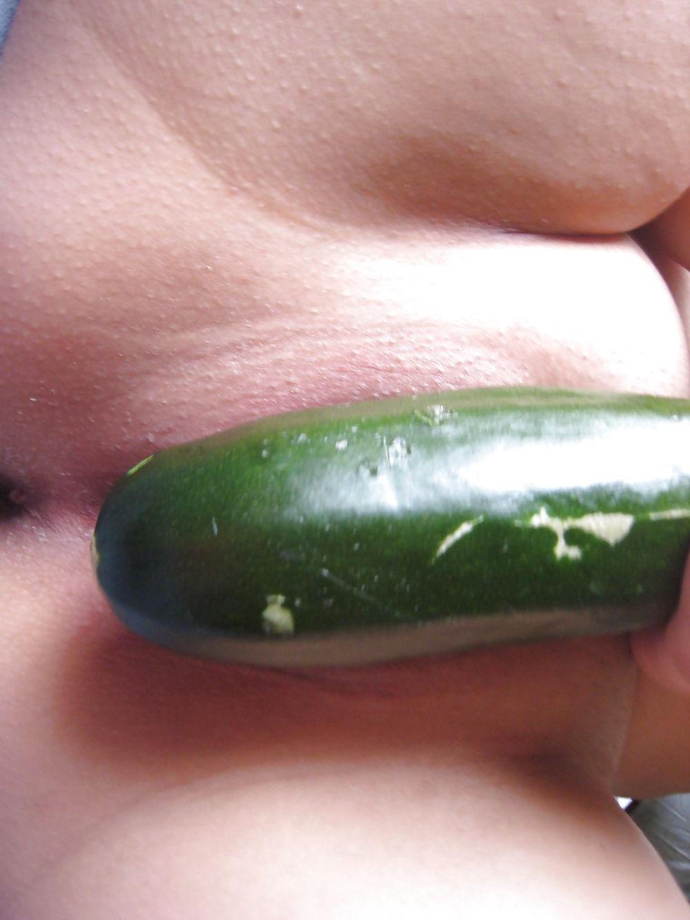 25P Stolen Pics - Asian Girl with Courgette