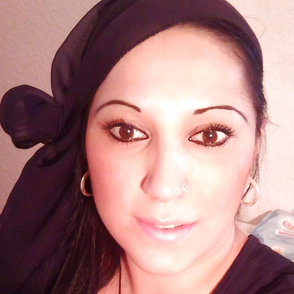 4P Turkish girl with cute eyes