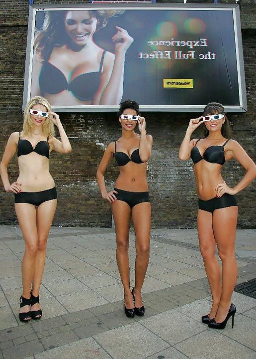 24P Very Hot British Model 