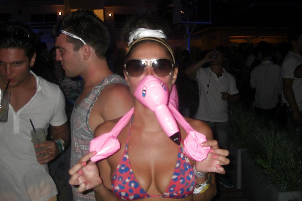 24P Very Hot British Model 