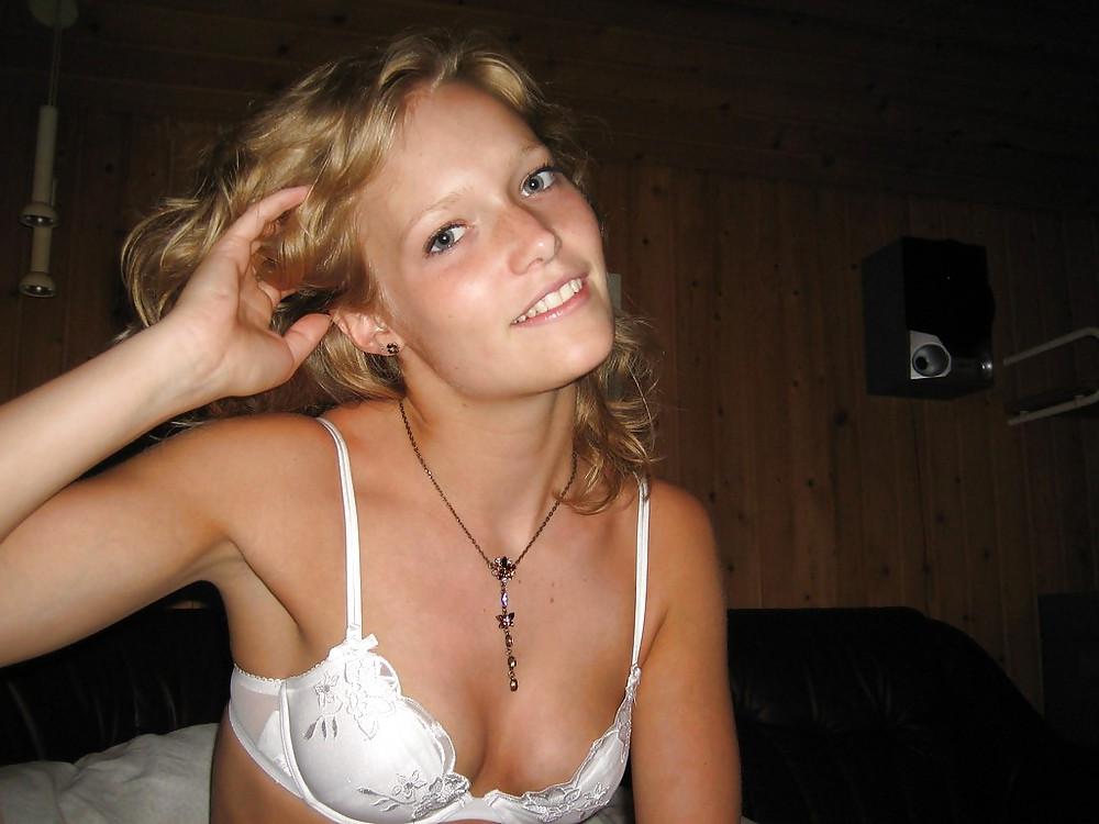 17P Tina, gorgeous amateur girl naked