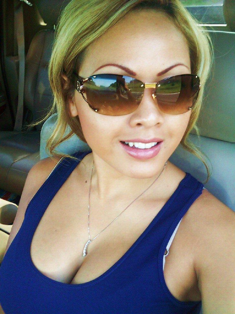 8P Facial or cover her tits in cum?
