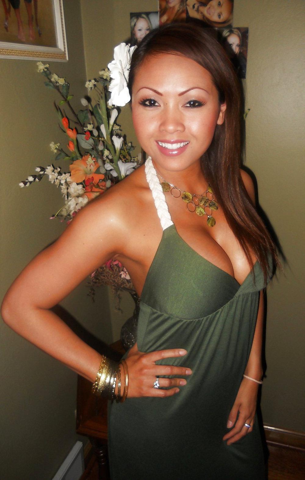8P Facial or cover her tits in cum?