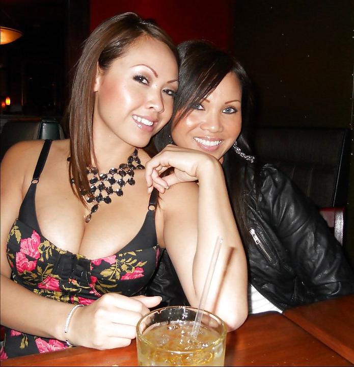 8P Facial or cover her tits in cum?