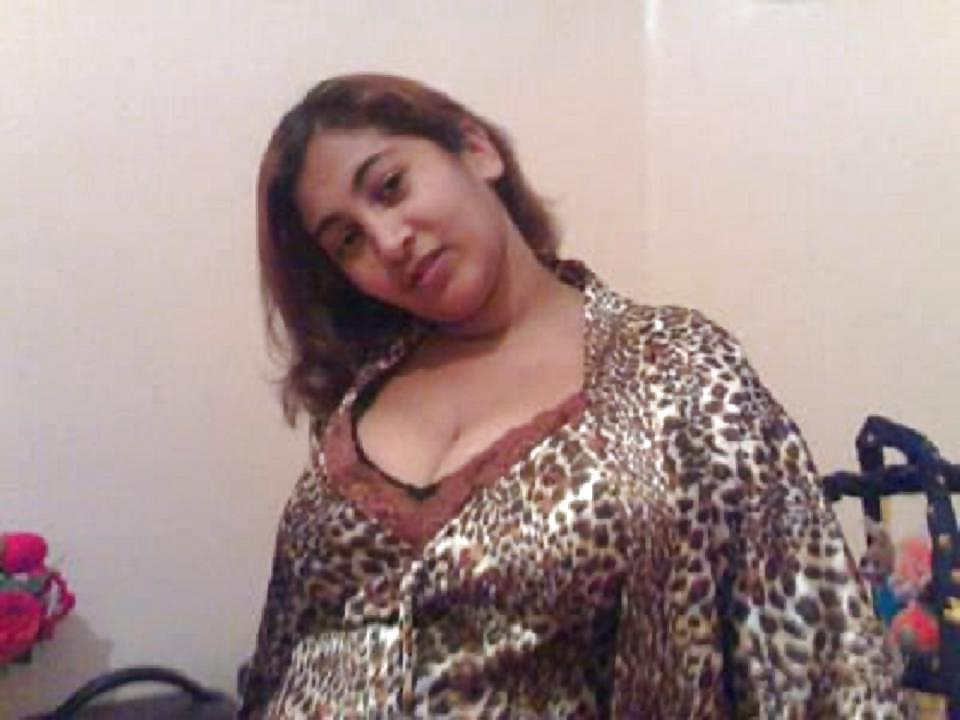 5P Arab turkish women 43