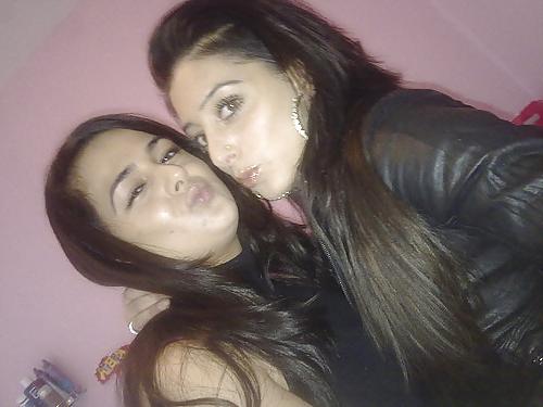14P Turkish girls from holland part 2