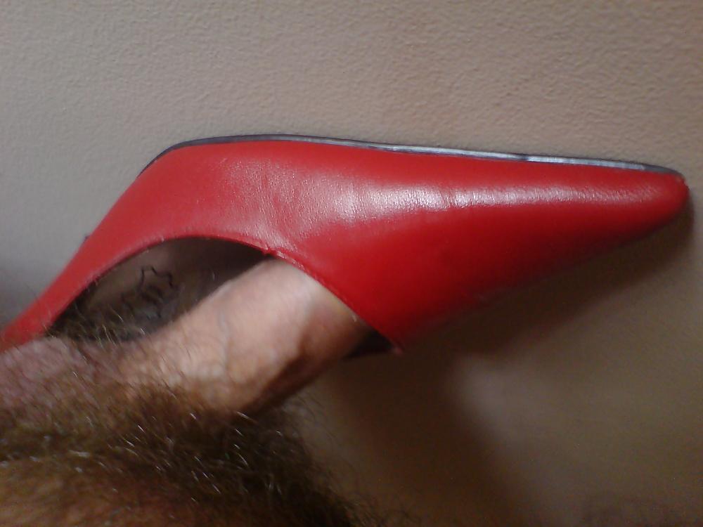 4P Cum in Red Stilettoes