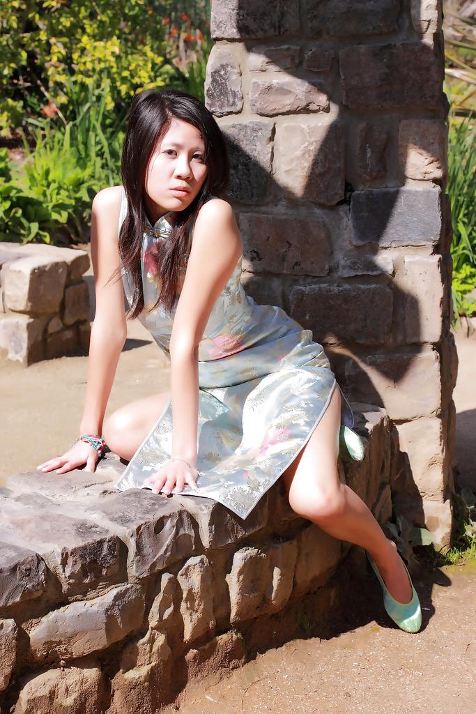 25P Hotlegs- asian skirts