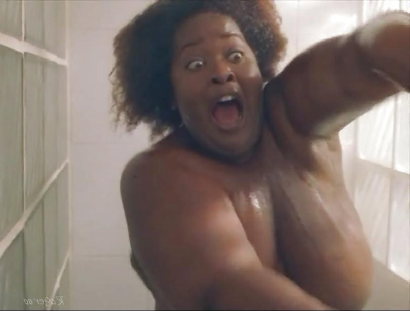 4P Black BBW surprised in the shower