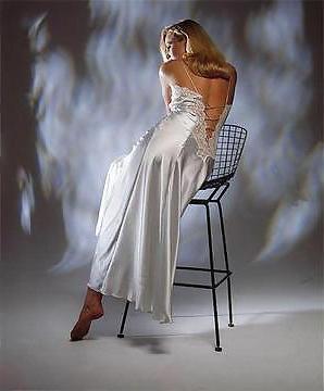 25P Classy Satin Pictures - None Nude