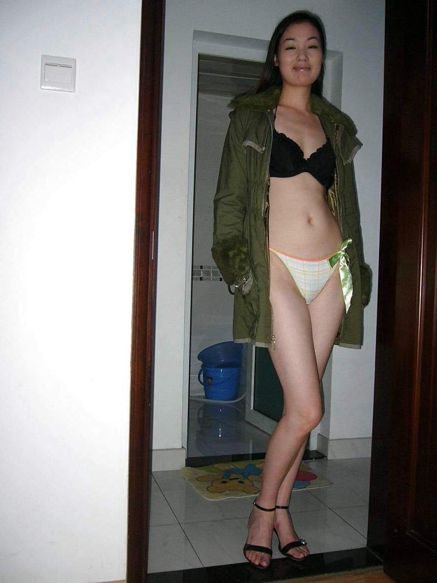 25P Horny Asian Wife