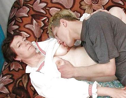 20P Mature loves to give breast to young guys XI