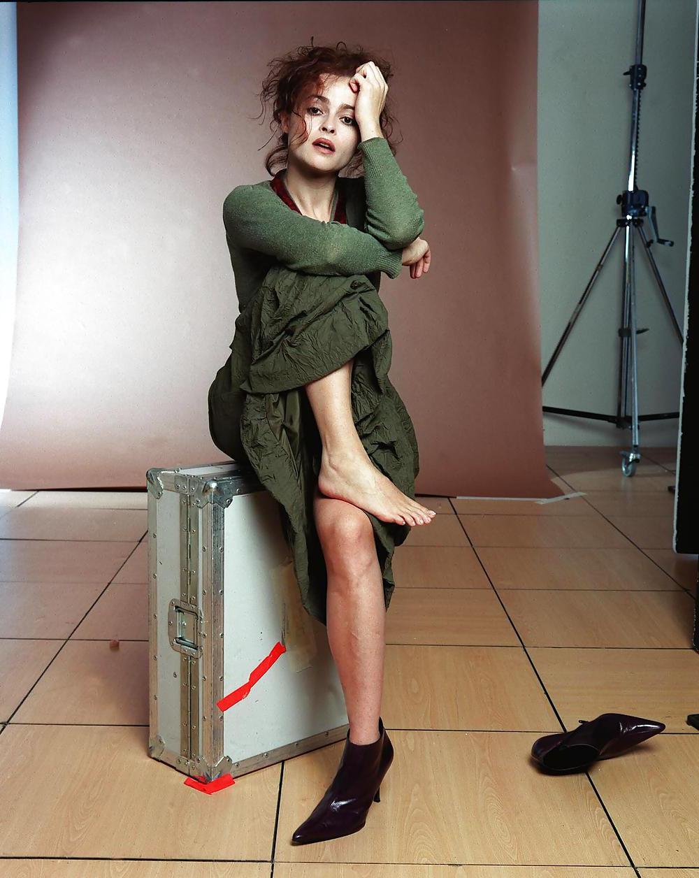 15P Helena Bonham-Carter Füße
