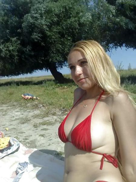 25P Downblouse - Cleavage 10