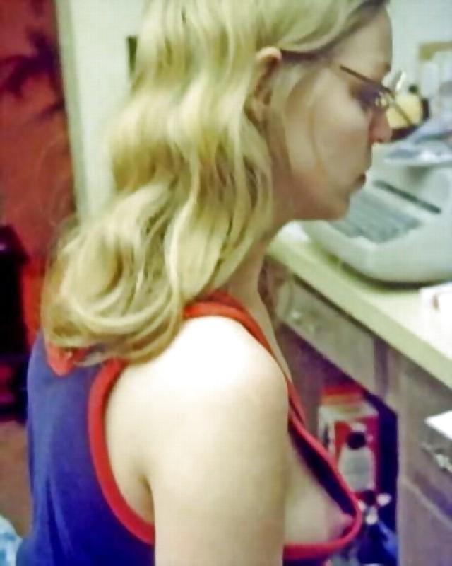 22P Nipple peeks - N. C. 