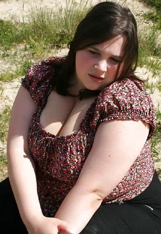 25P GORGEOUS BIG TIT BBW EXPOSED