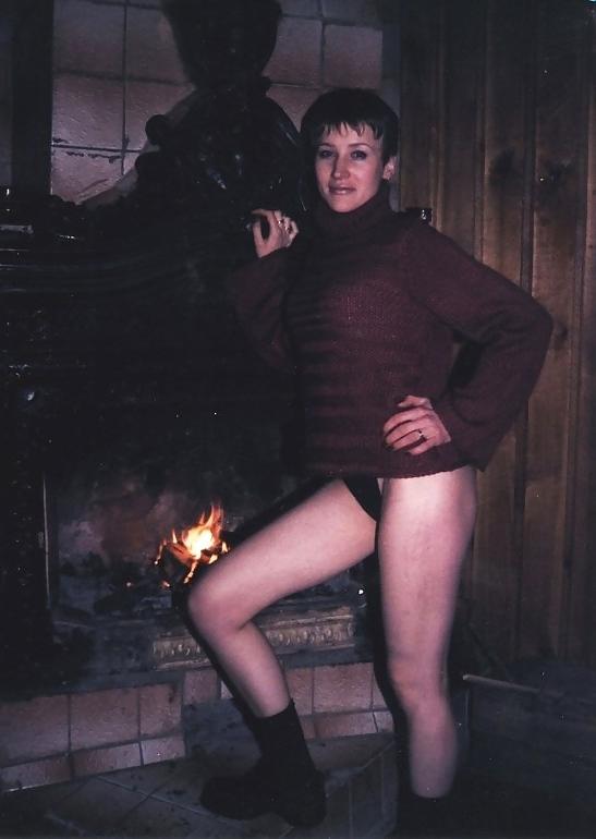25P Sexy Short Hair Milf