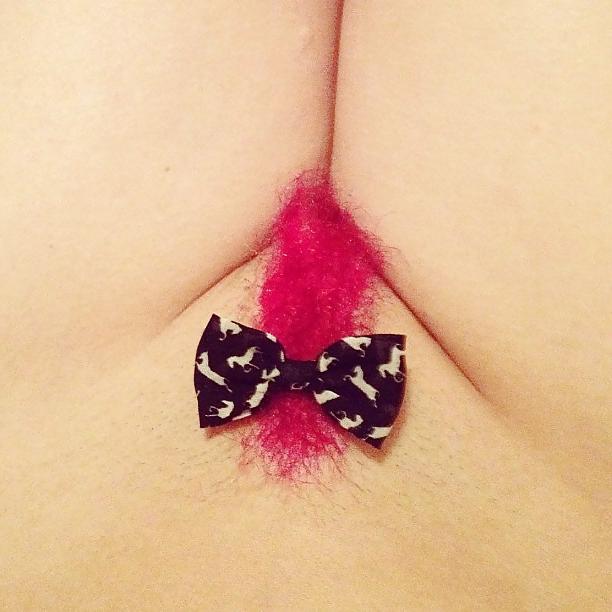19P Colored pubic hair