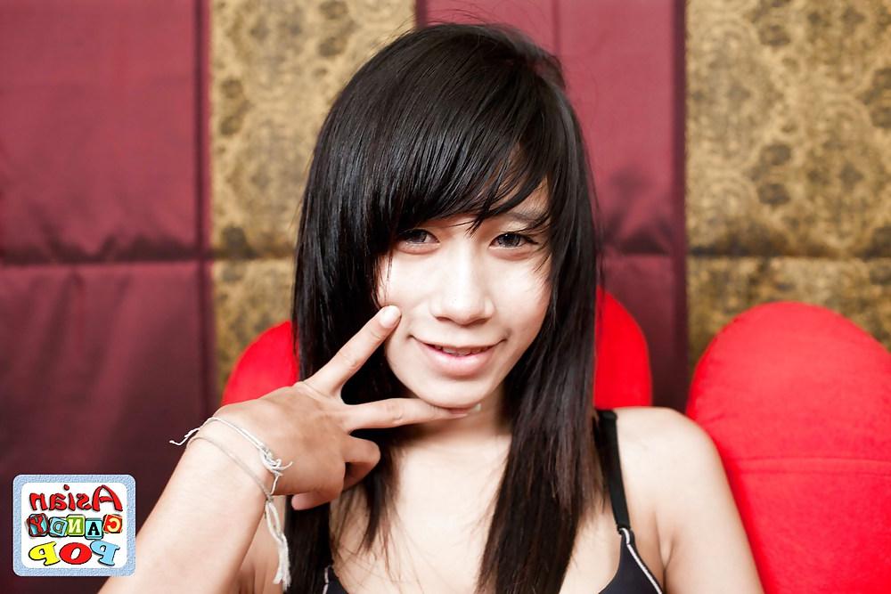 13P Bebe the Thai Dancing Cutie