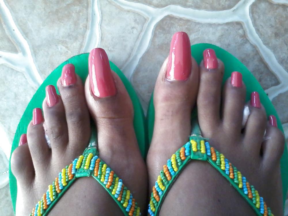 25P Black chicks with long nails and long toenails 2