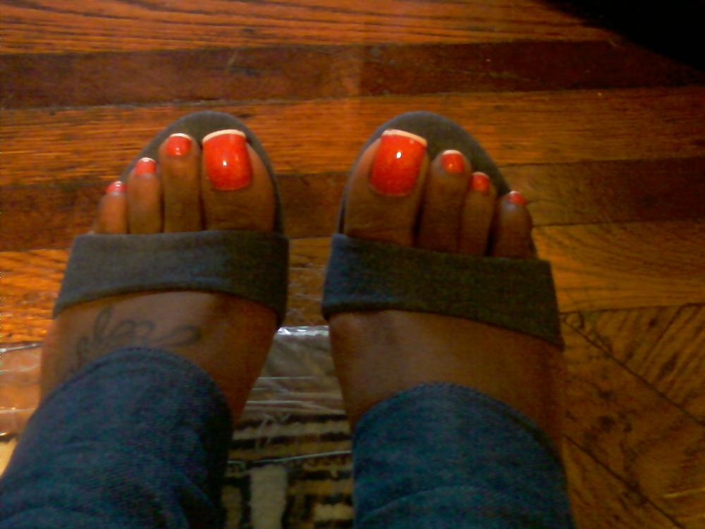 25P Black chicks with long nails and long toenails 2