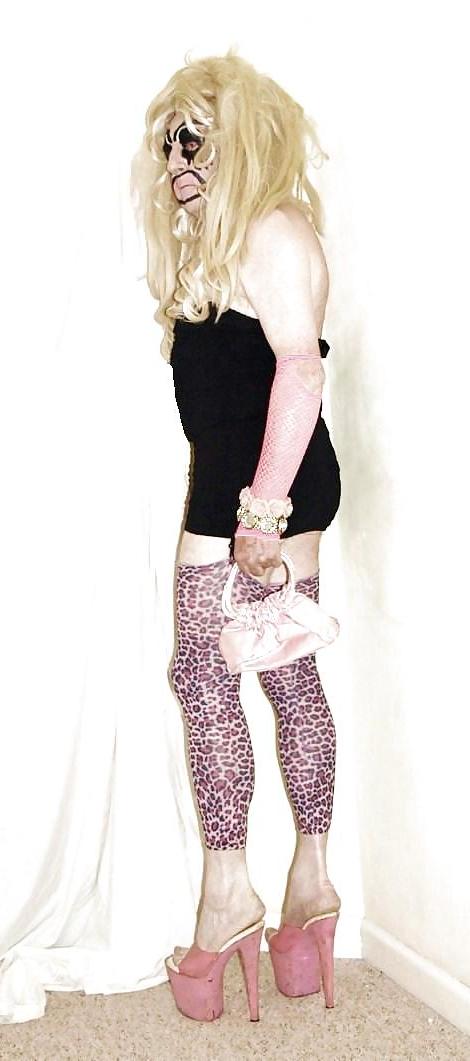 10P Blonde ugly whore 
