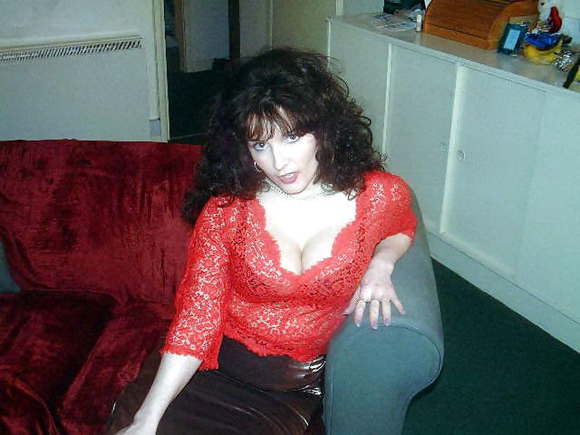 15P Sexy wife Marie red sexy lingerie stockings heels