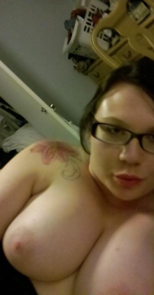 8P Nerdy girl with big tits