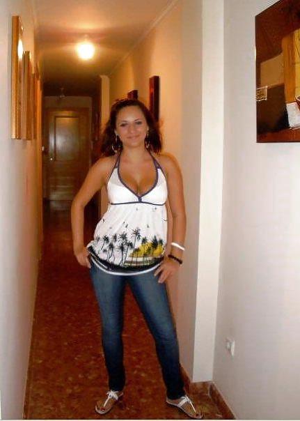 14P Turkish Busty Girl