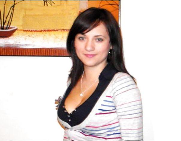 14P Turkish Busty Girl