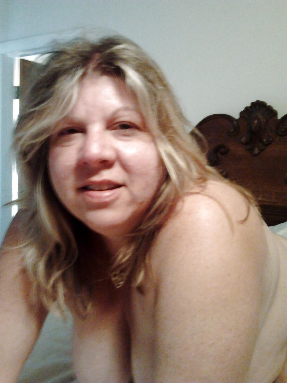 25P Big Saggy Tits BBW Wife Marie