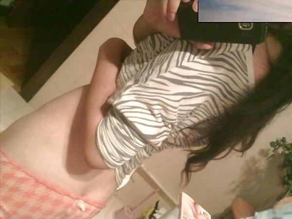 20P The Beauty of Amateur Asian College Teens