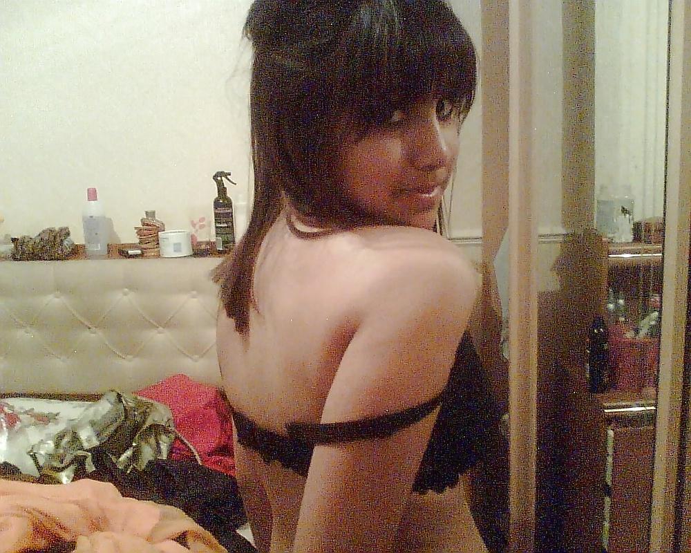 14P Naughty British Indian Desi babe