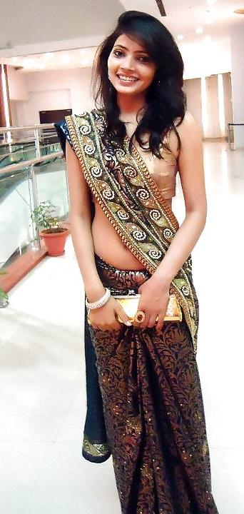 8P Naughty Indian girls in Saree