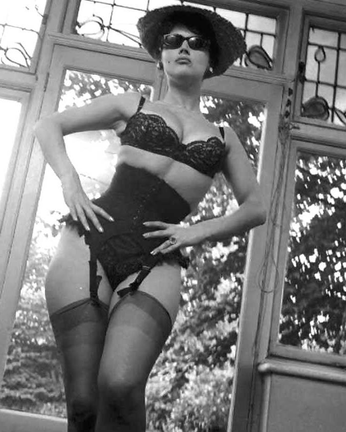 25P Gorgeous ladies from the fifties 1