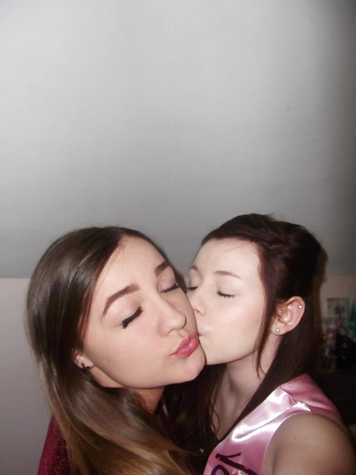 25P British Chavs Baited - Whores To Fuck and Breed 8
