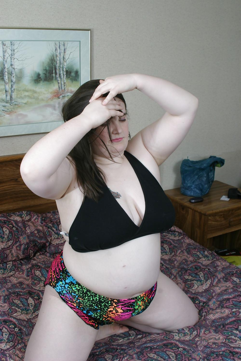 25P Kaylee in Black Halter-Hairy