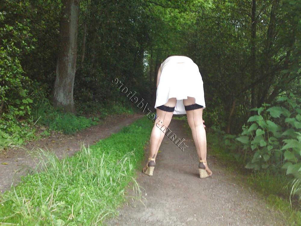 21P Turkish Mature Nejla Sokakta (Voyeur)