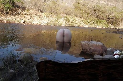 7P Gordinha exibida - hot bbw public outdoor river
