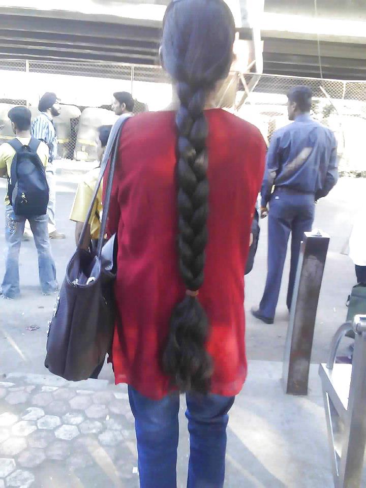 23P Indian Long Hair Auntys And Girls 
