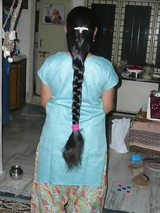 23P Indian Long Hair Auntys And Girls 