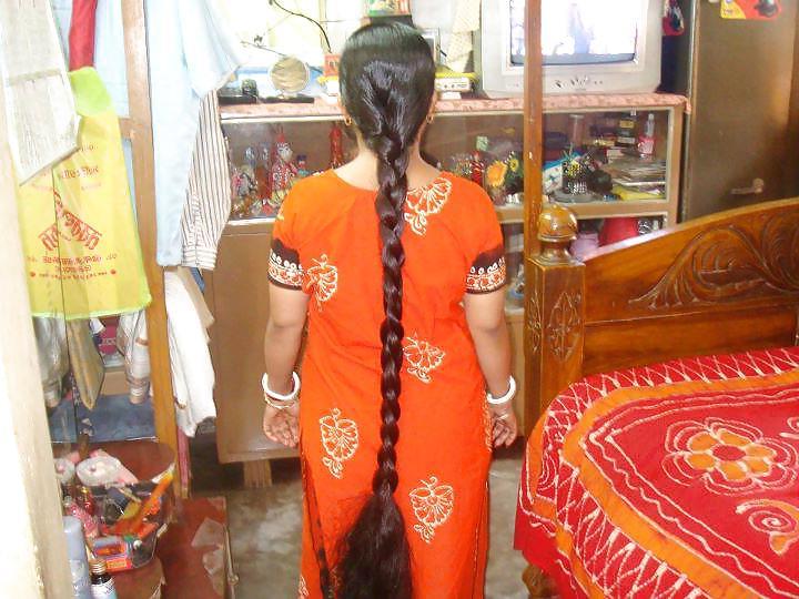 23P Indian Long Hair Auntys And Girls 