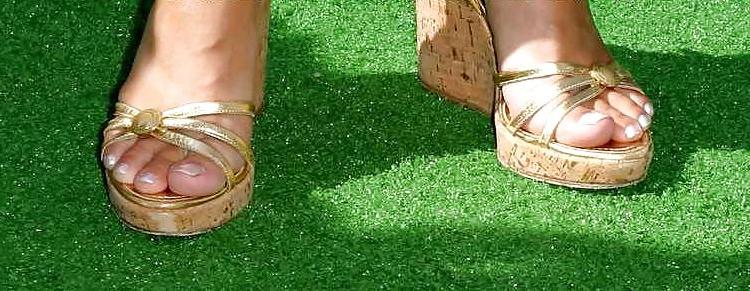 8P Cheri Oteri, Feet & Legs