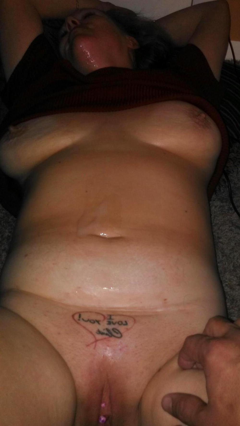 25P Mature sucking handjob cumslut