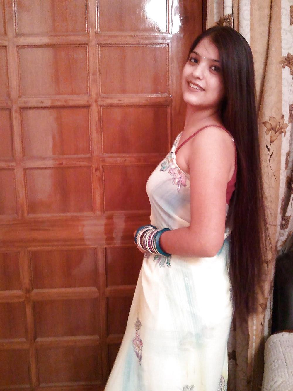 25P Rare sweet girls in saree and bikini: Collected from net