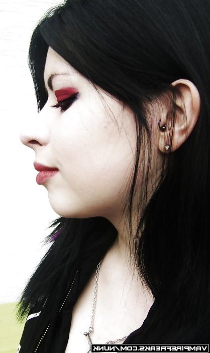 21P Gothic Beauties I